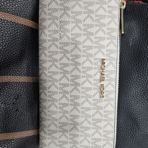 Michael Kors Beige Wallet